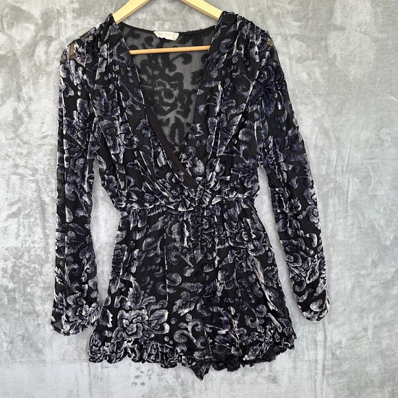 Altar'd State Pants - Altar'd State Velvet Burnout Long Sleeve Romper Womens Small Romantic Soft‎